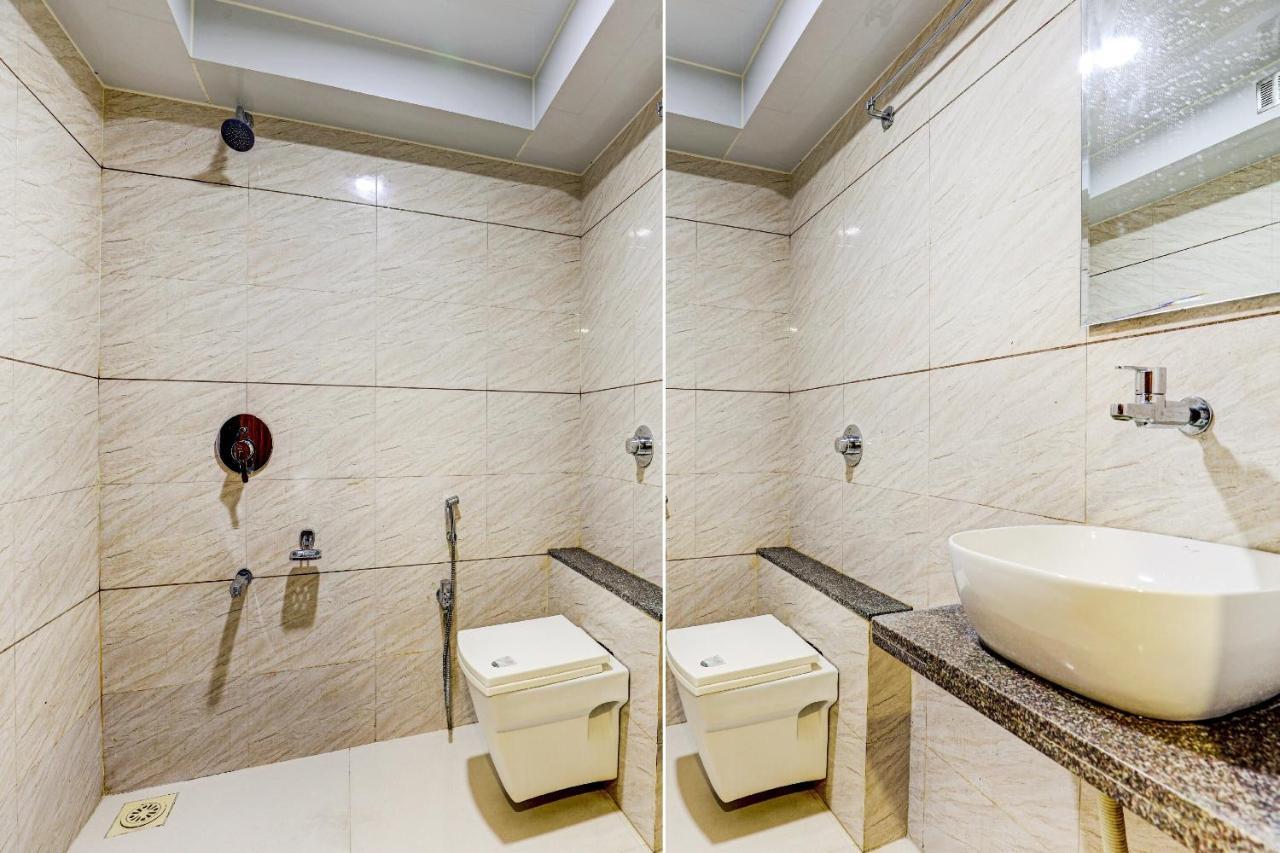 OYO 77491 Hotel Shreenath Valsad Exterior foto