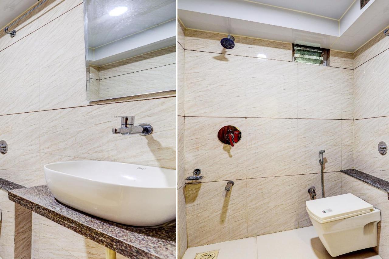 OYO 77491 Hotel Shreenath Valsad Exterior foto
