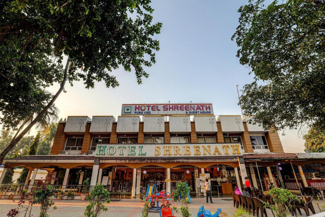 OYO 77491 Hotel Shreenath Valsad Exterior foto